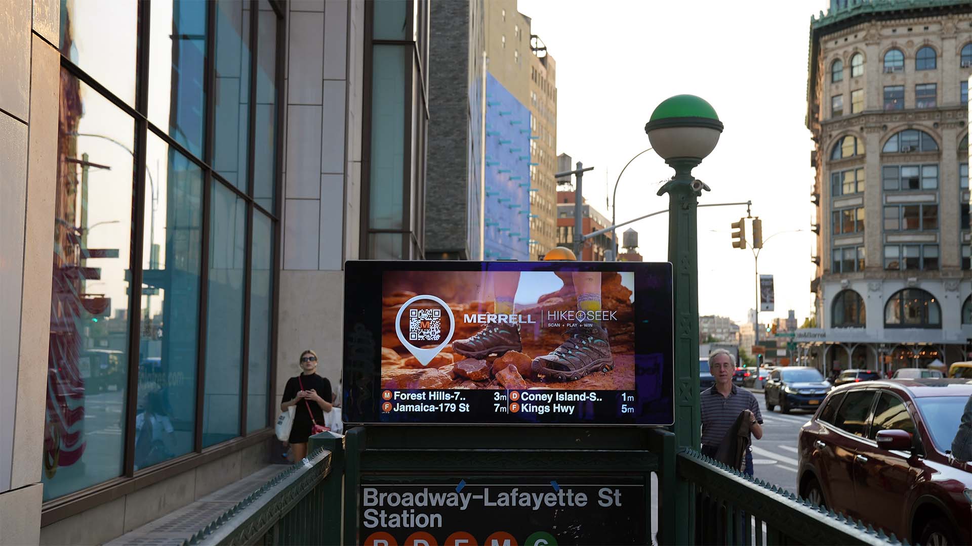 Merrell_Subway Digital Board02
